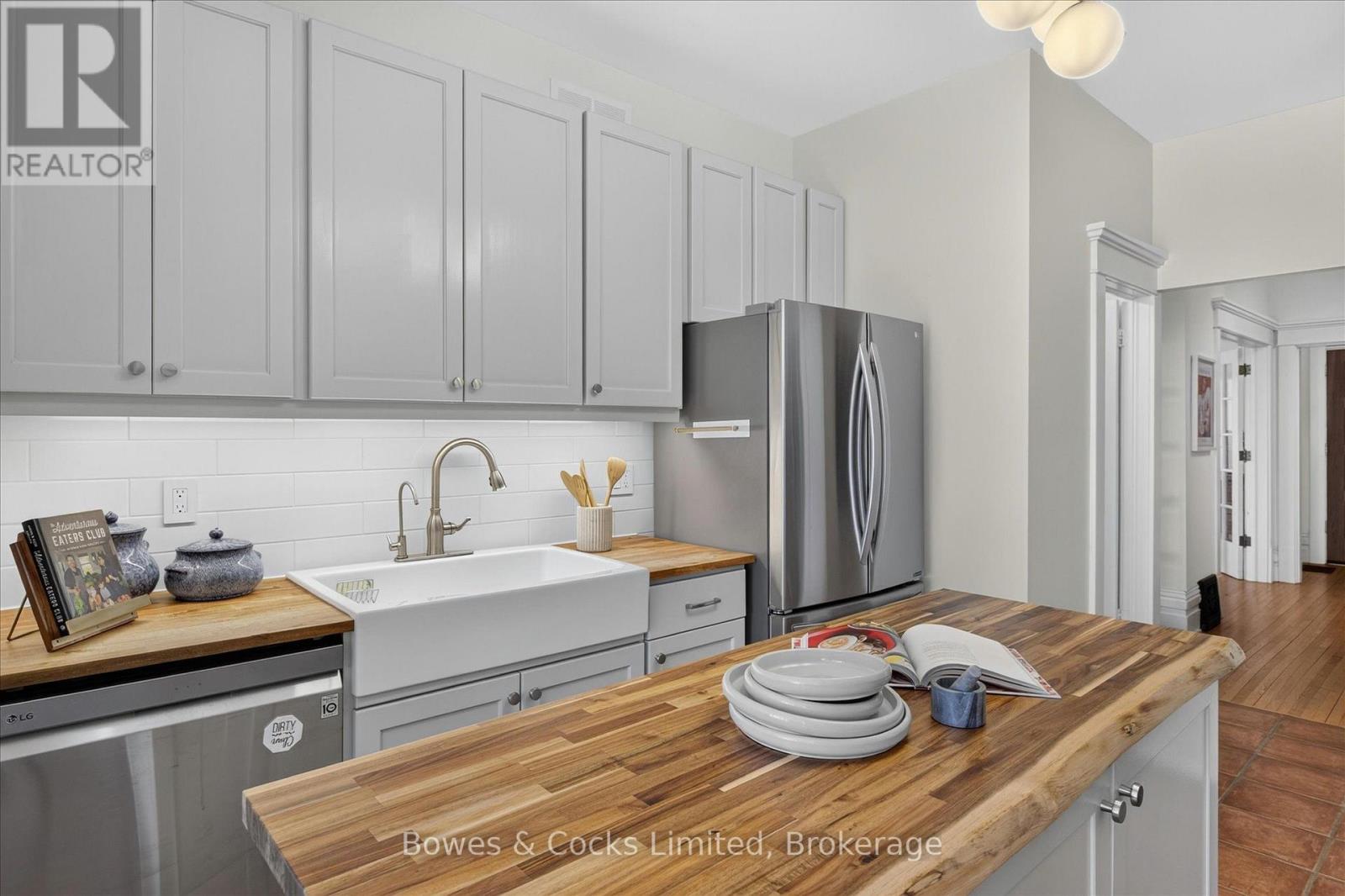 251 ENGLEBURN AVENUE - Image 14