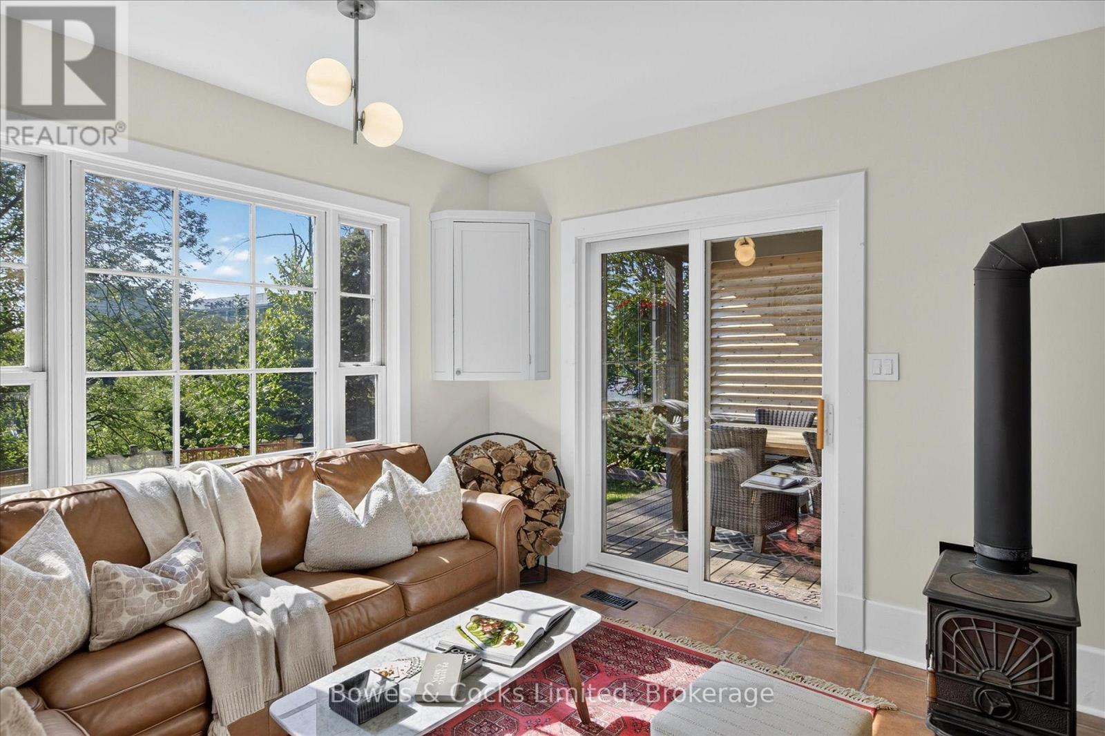 251 ENGLEBURN AVENUE - Image 18