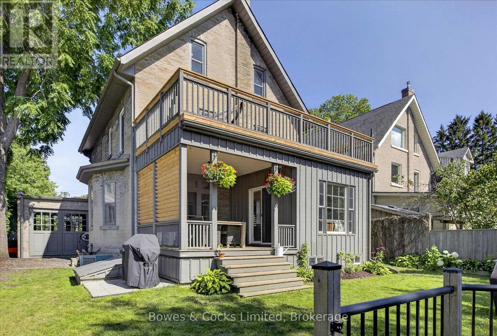 251 ENGLEBURN AVENUE - 39