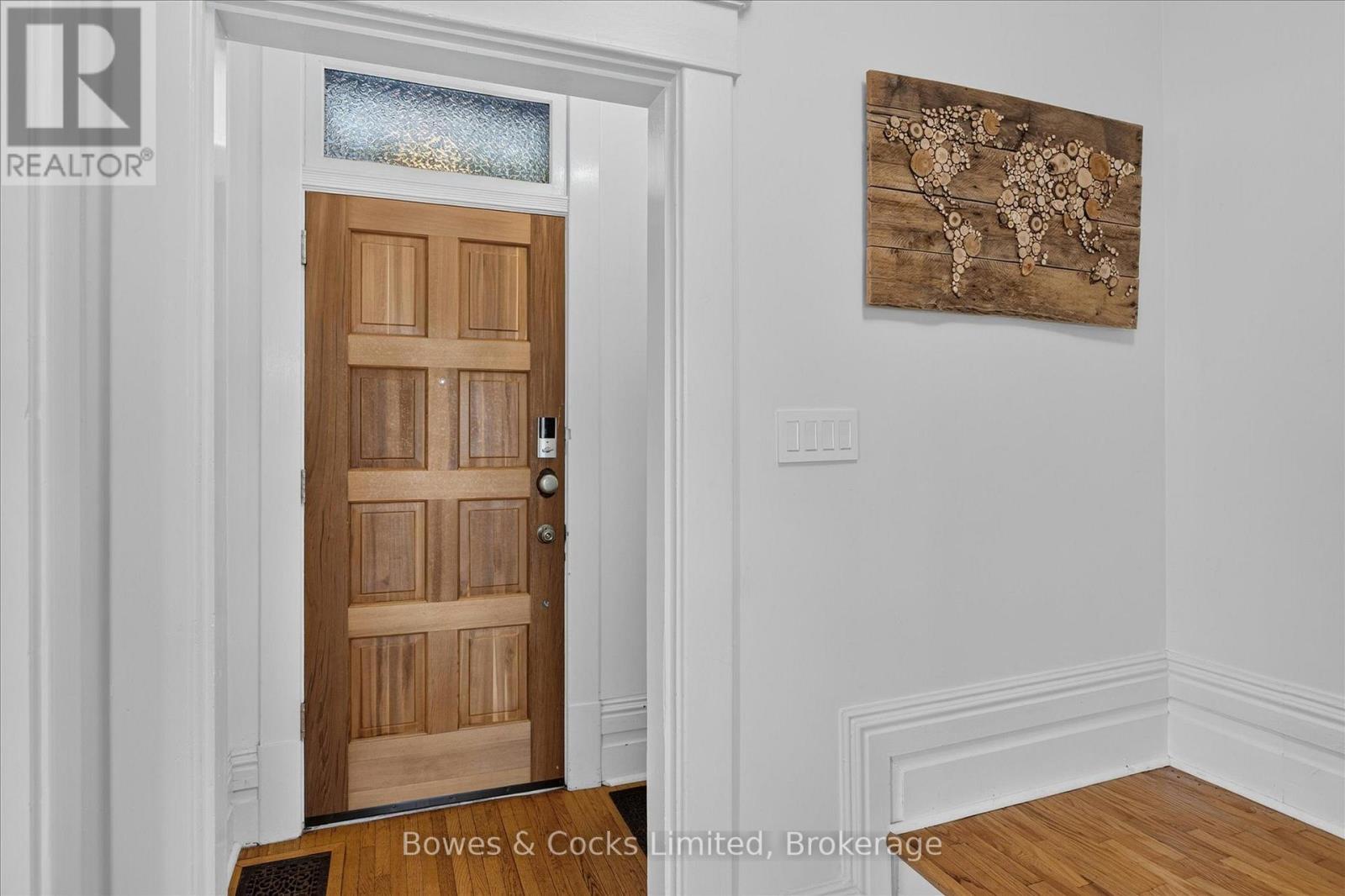 251 ENGLEBURN AVENUE - Image 4