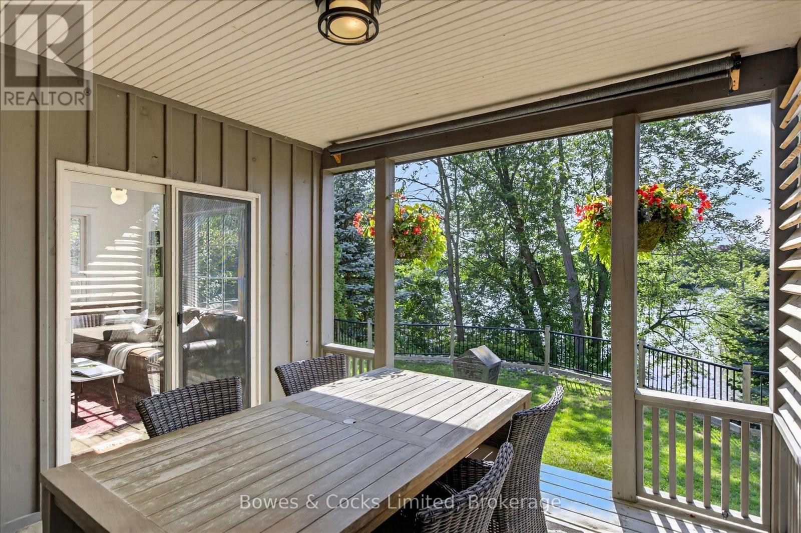 251 ENGLEBURN AVENUE - 41