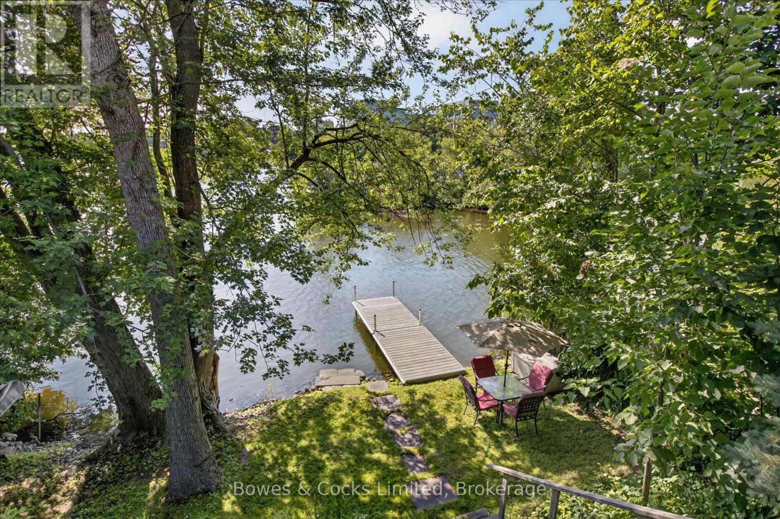 251 ENGLEBURN AVENUE - 43