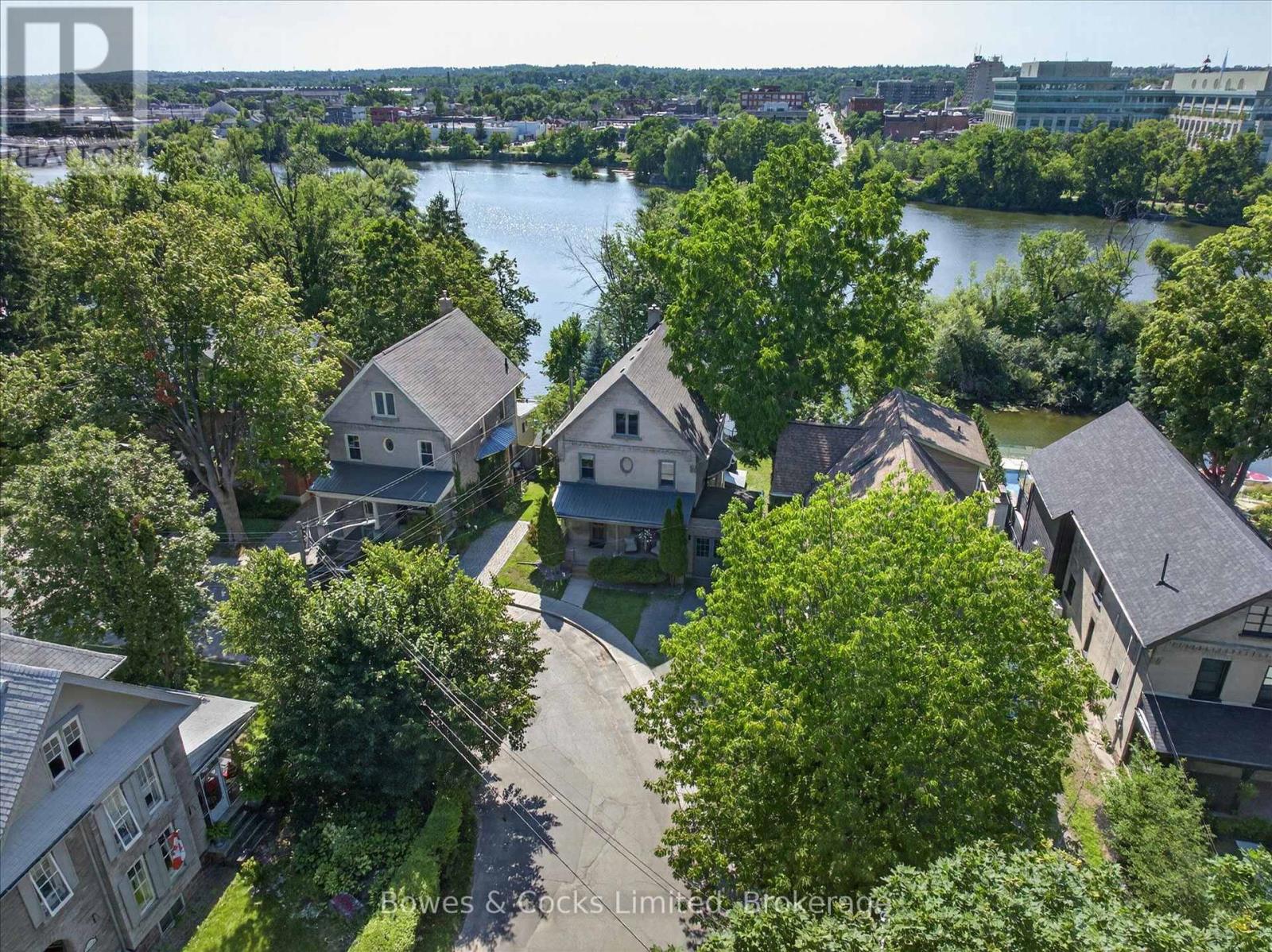 251 ENGLEBURN AVENUE - Image 47