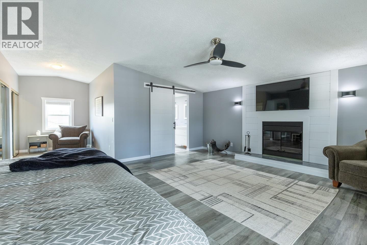 1250 9TH AVENUE - 17
