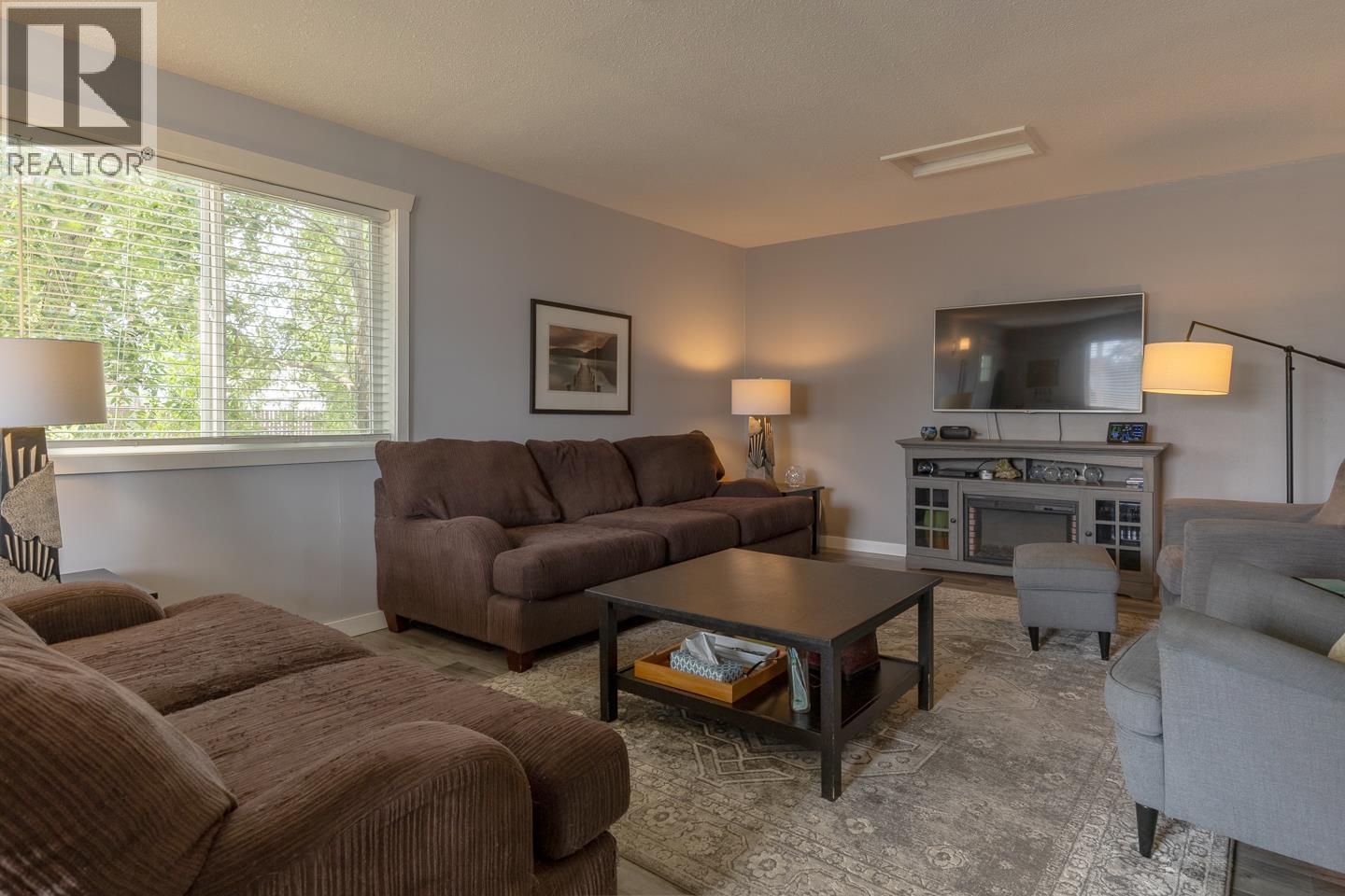 1250 9TH AVENUE - 4
