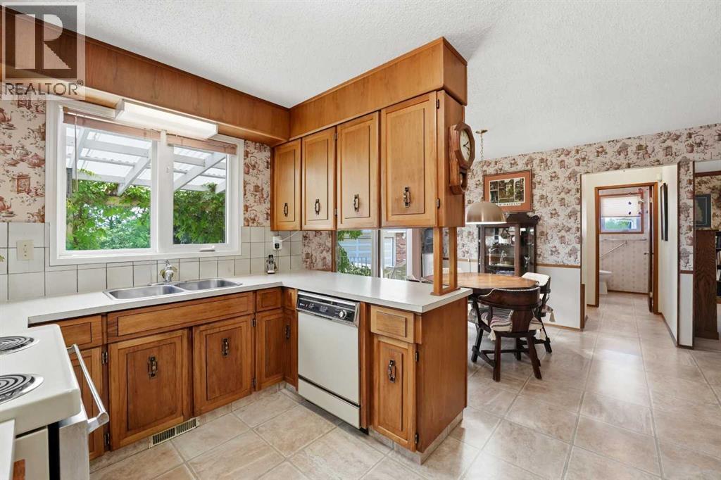 91 Hill Crescent, Red Deer