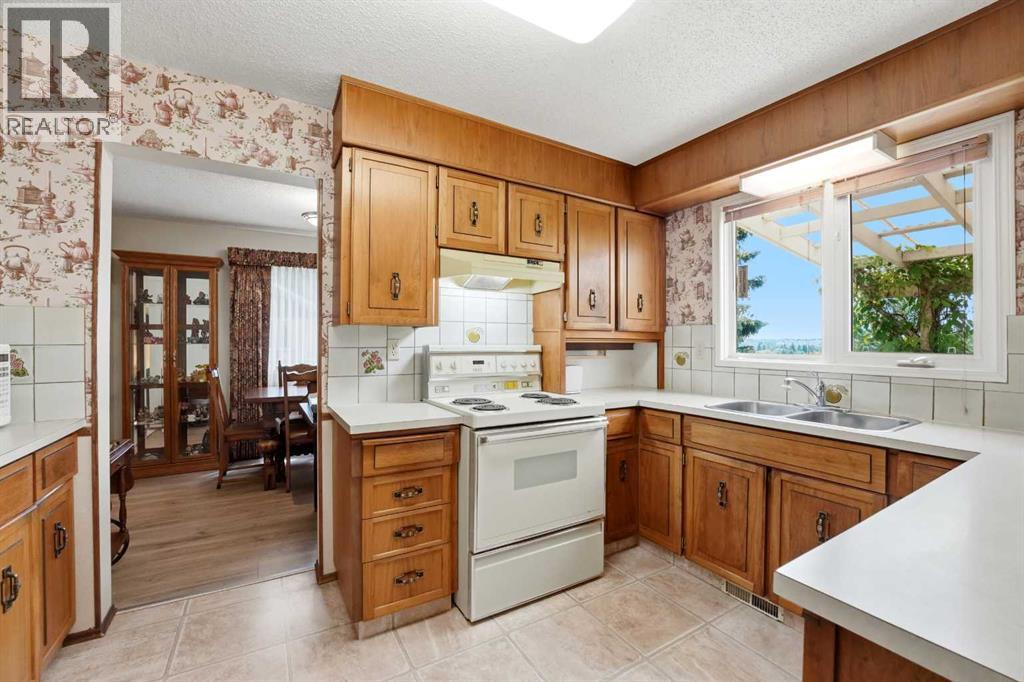 91 Hill Crescent, Red Deer