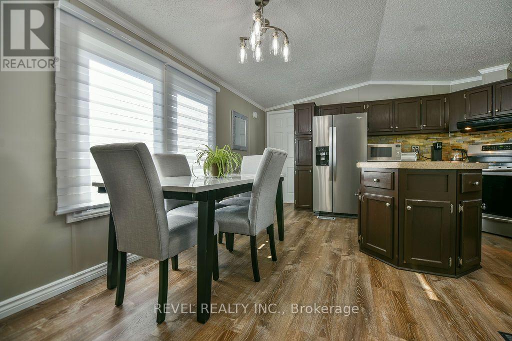 126 REMI CRESCENT - 10