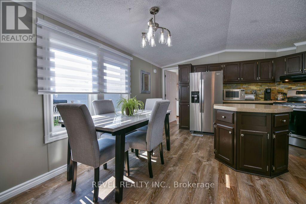 126 REMI CRESCENT - 30