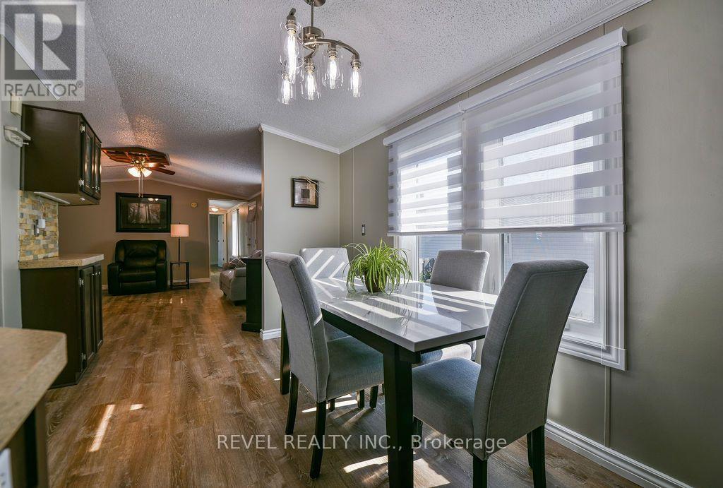 126 REMI CRESCENT - 31