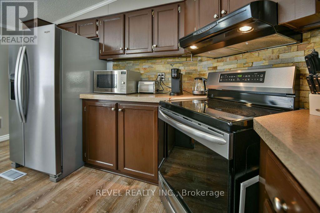 126 REMI CRESCENT - 5