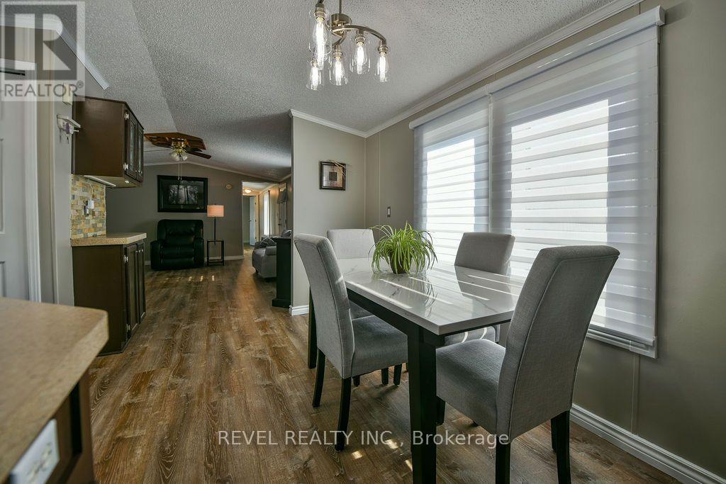 126 REMI CRESCENT - 7