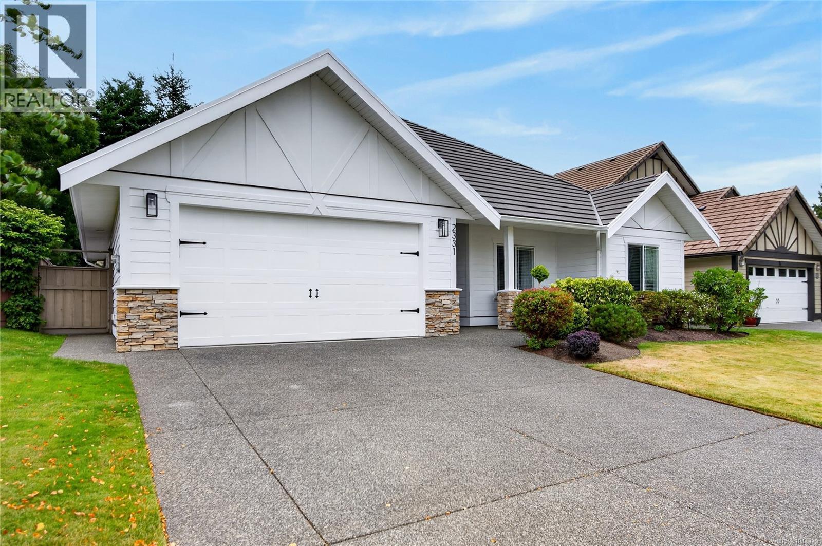 2331 Suffolk Cres - 11