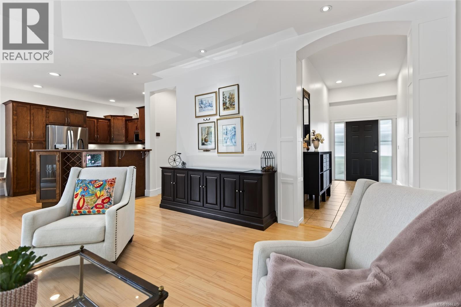 2331 Suffolk Cres - 19