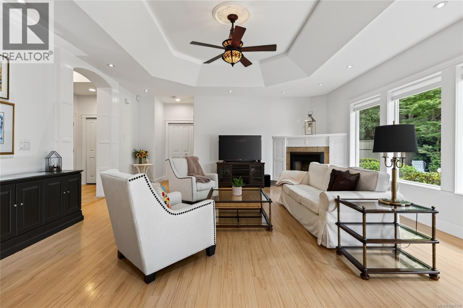 2331 Suffolk Cres - 20