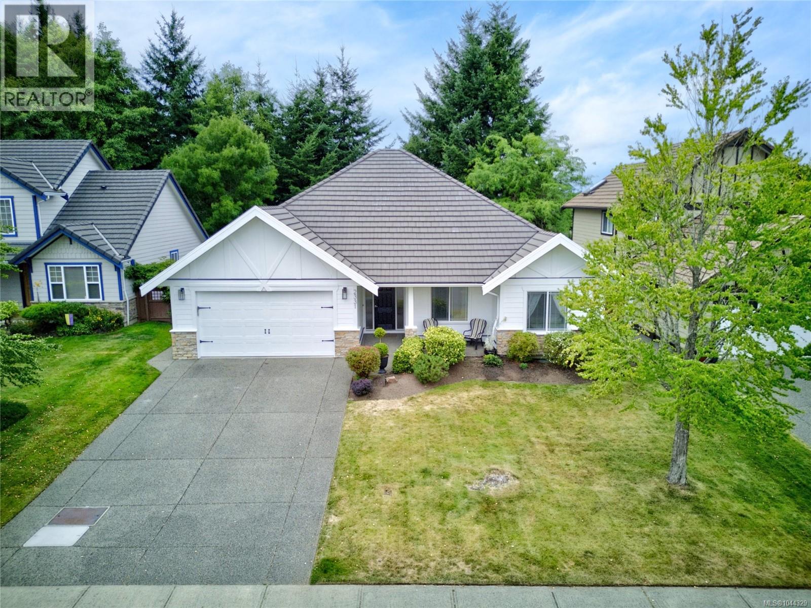 2331 Suffolk Cres - Image 61