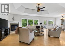 2331 Suffolk Cres, Courtenay, BC V9N3Z4 Photo 18