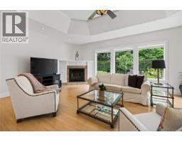 2331 Suffolk Cres, Courtenay, BC V9N3Z4 Photo 22