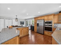 19939 51 Avenue, Langley, BC V3A7P2 Photo 9