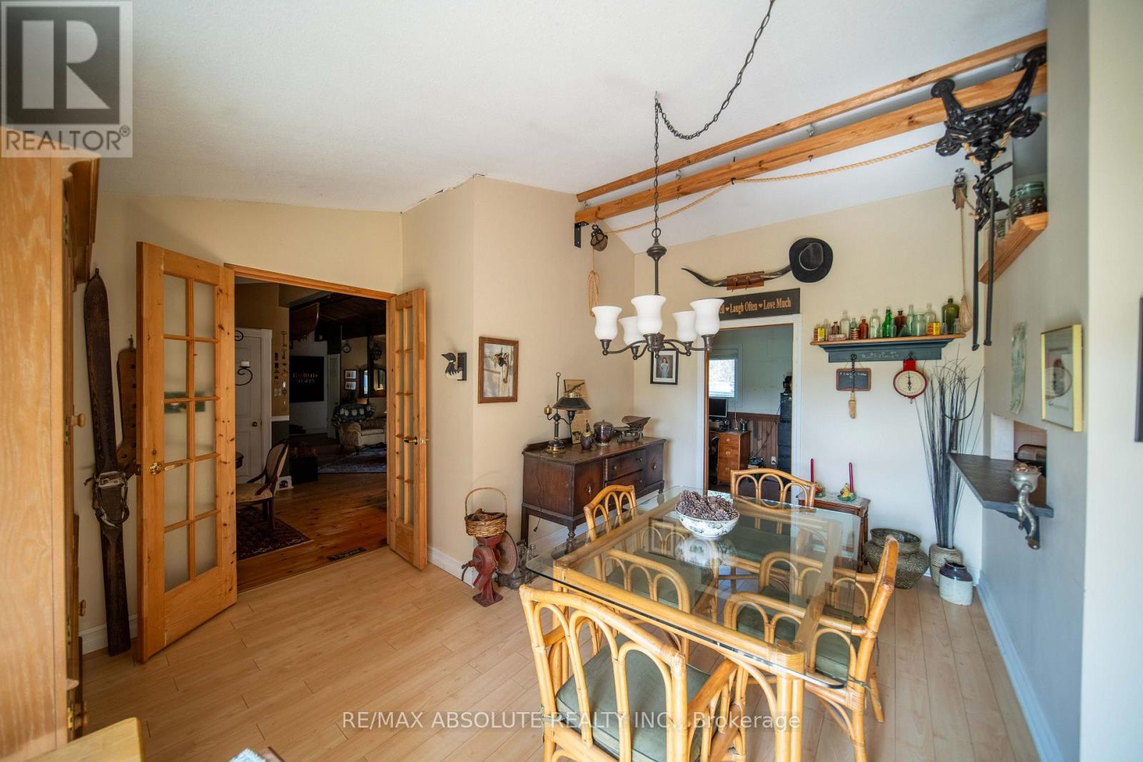 1543 GAGNON ROAD - 11