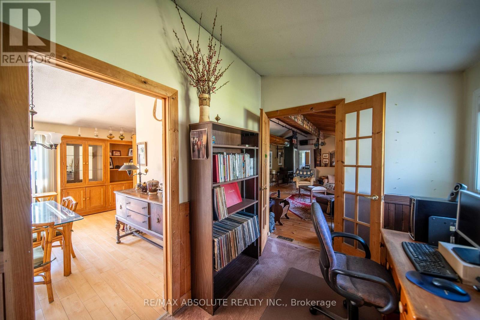 1543 GAGNON ROAD - 18