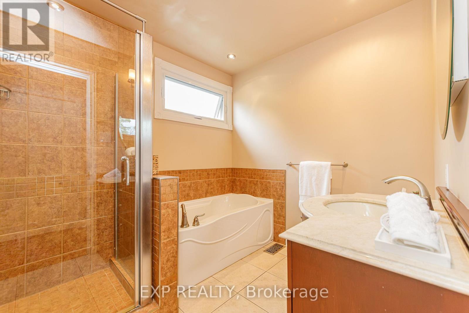 1299 FAIRWAY DRIVE - 25