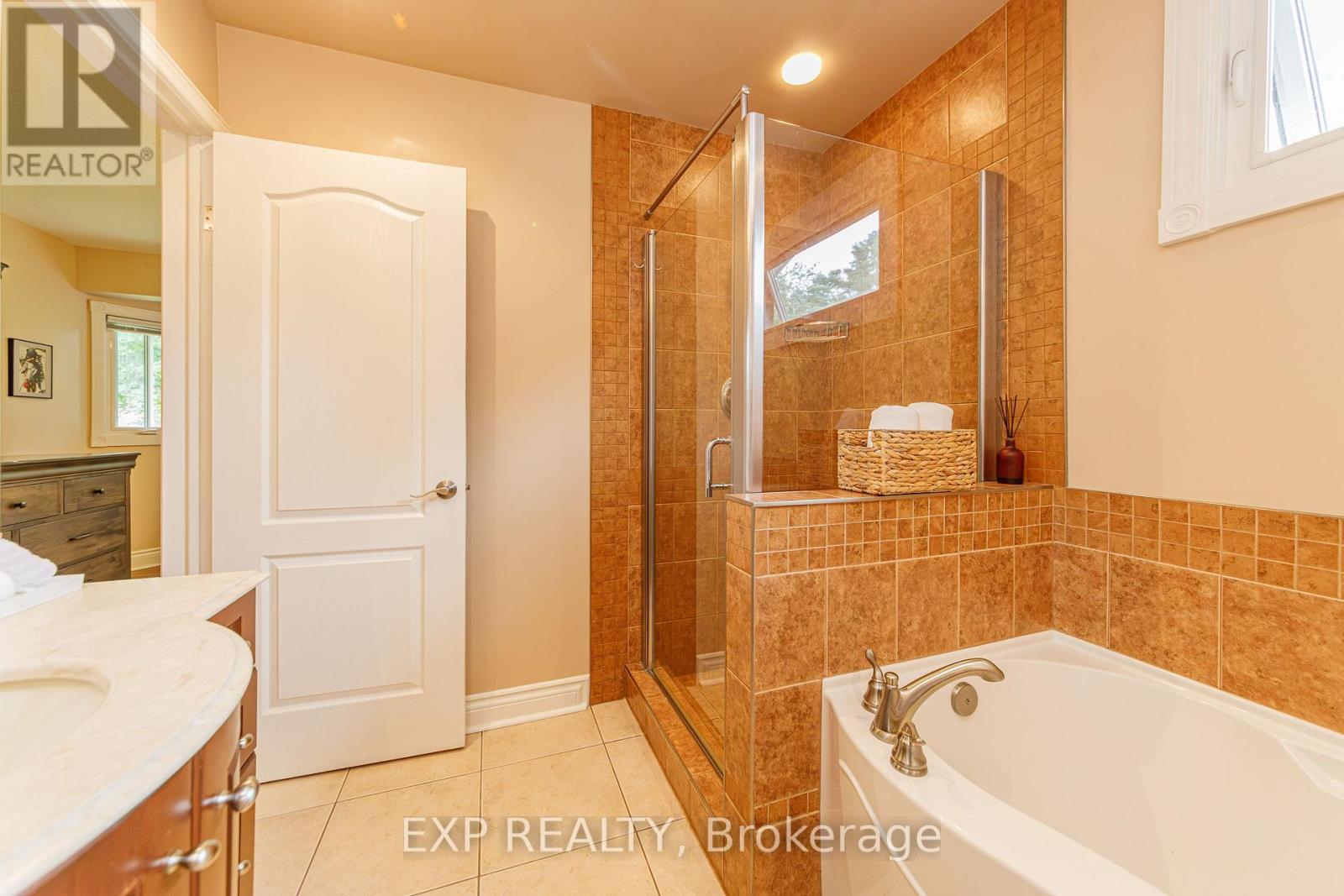 1299 FAIRWAY DRIVE - 26