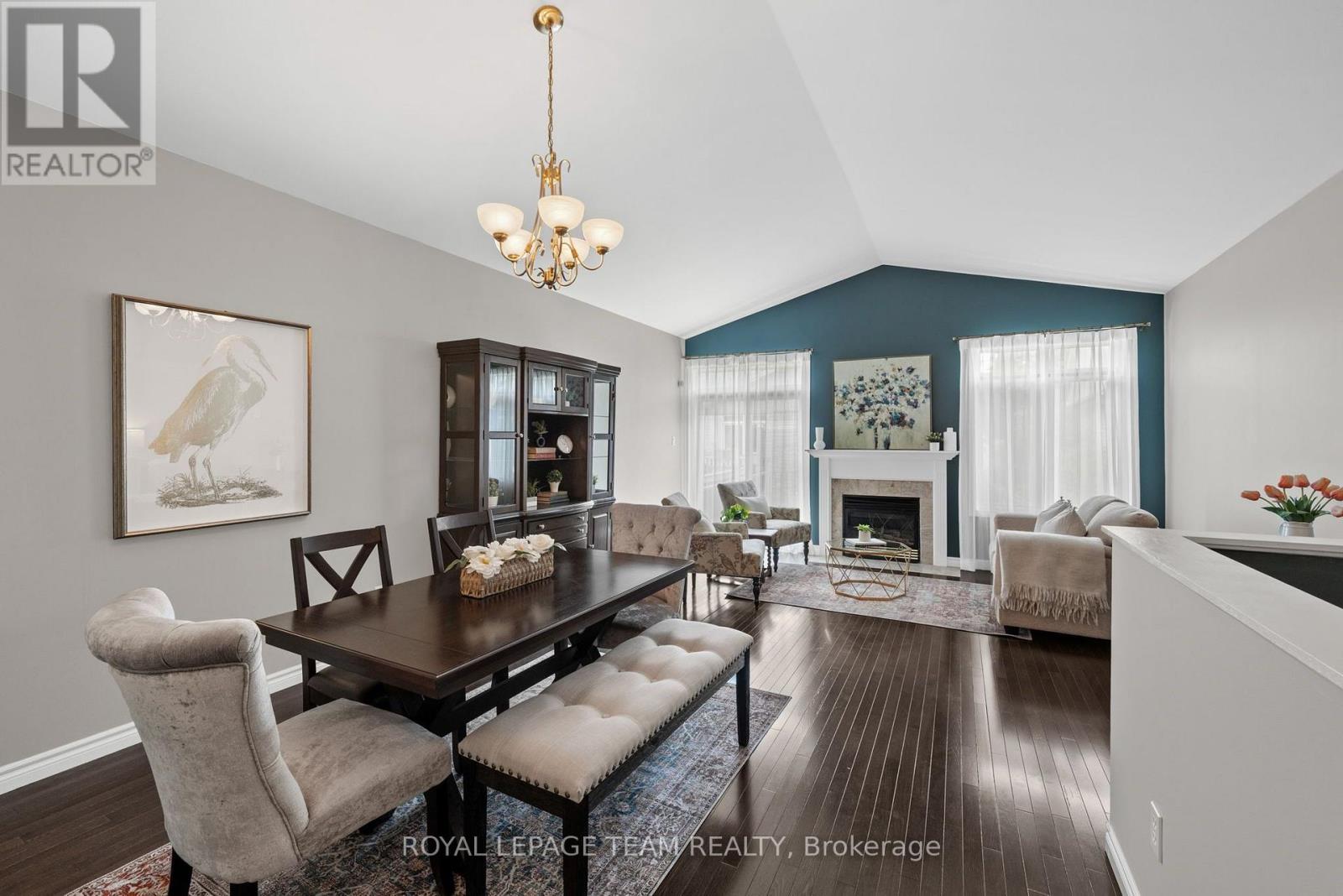 2 Bed, 3 Bath House for Sale in Ottawa – 52 VILLAGE WALK PRIVATE, Ottawa – MLS# X13609834 - Image 10