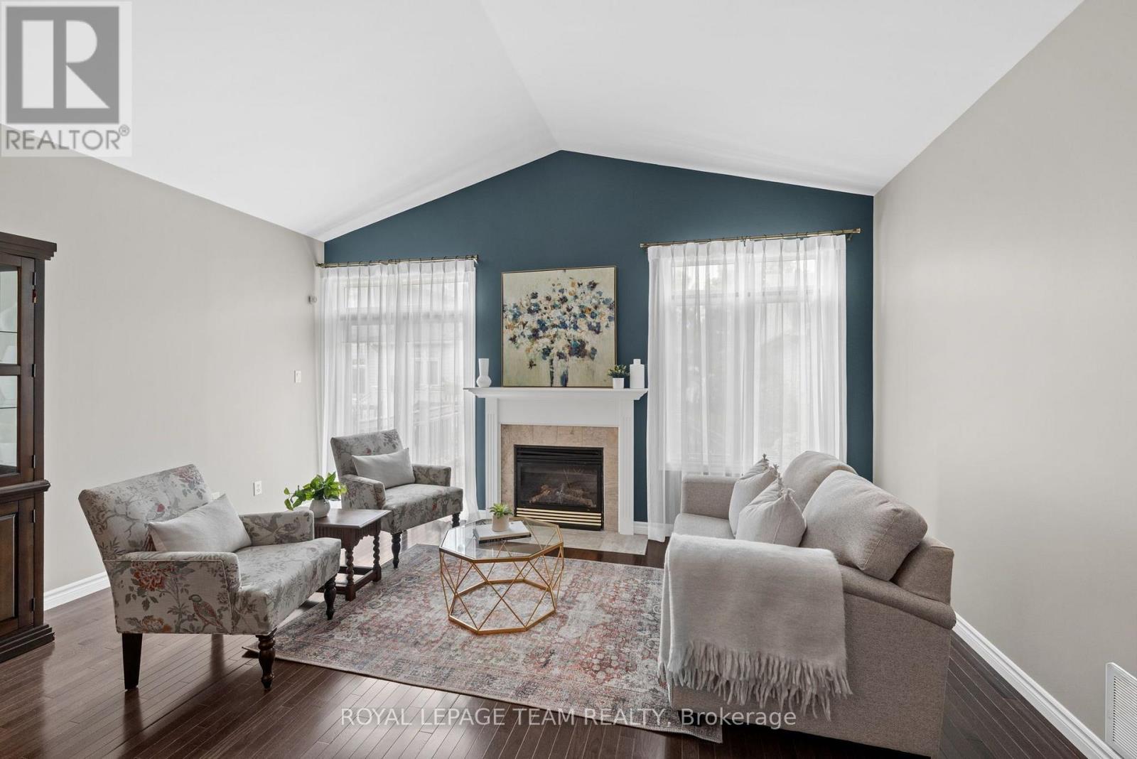 2 Bed, 3 Bath House for Sale in Ottawa – 52 VILLAGE WALK PRIVATE, Ottawa – MLS# X13609834 - Image 16