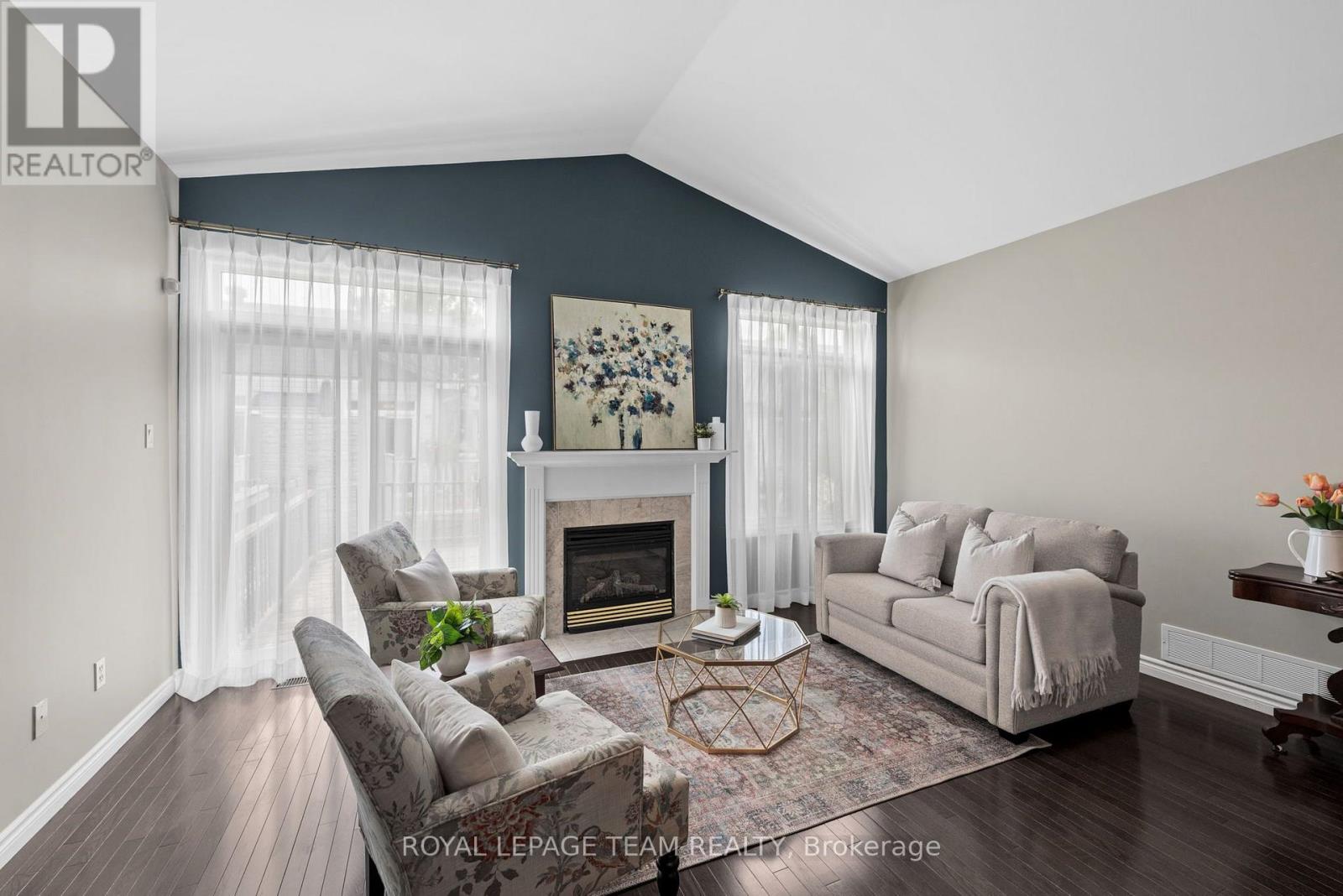 2 Bed, 3 Bath House for Sale in Ottawa – 52 VILLAGE WALK PRIVATE, Ottawa – MLS# X13609834 - Image 18