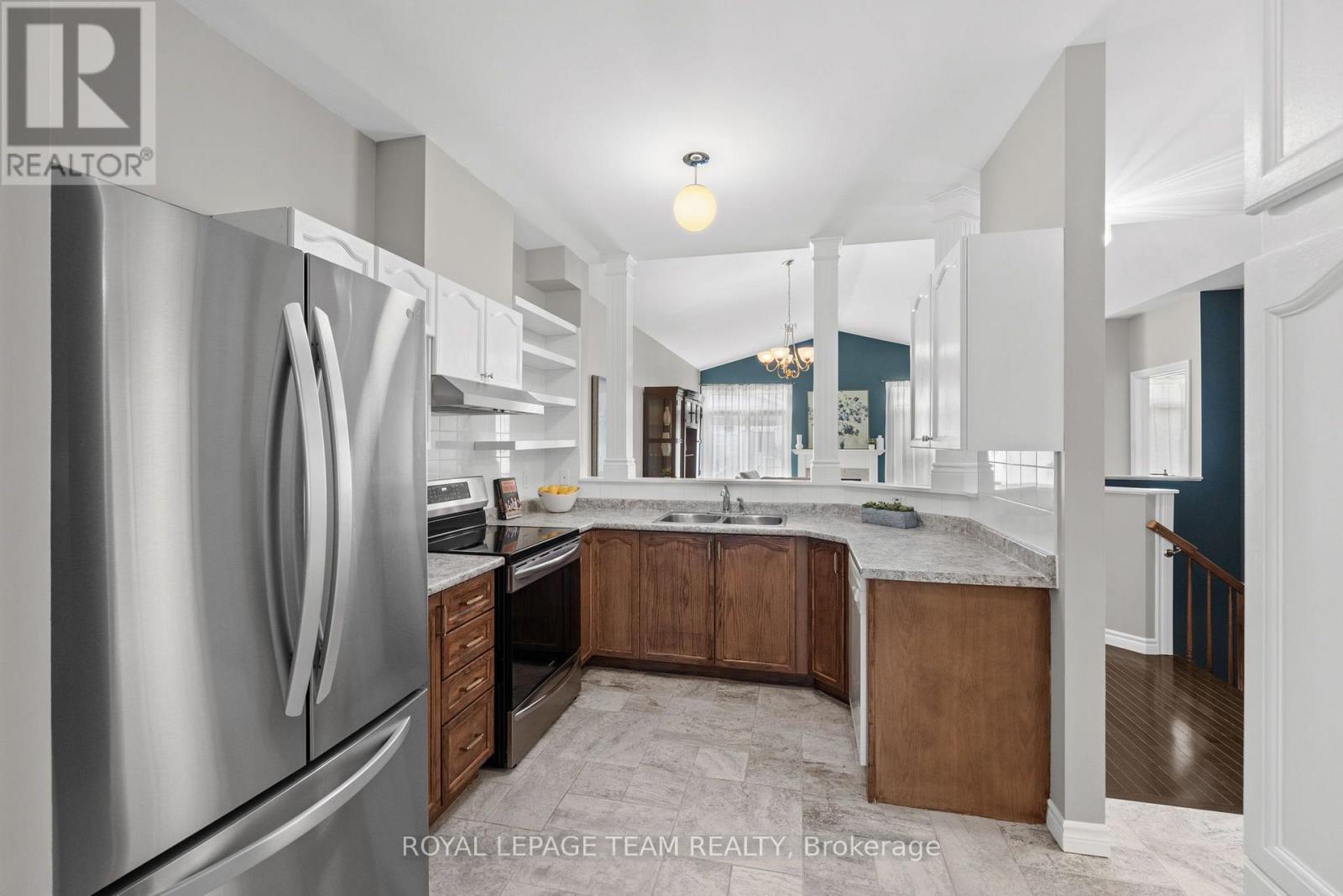 2 Bed, 3 Bath House for Sale in Ottawa – 52 VILLAGE WALK PRIVATE, Ottawa – MLS# X13609834 - Image 19