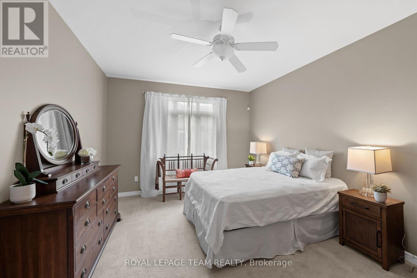 2 Bed, 3 Bath House for Sale in Ottawa – 52 VILLAGE WALK PRIVATE, Ottawa – MLS# X13609834 - Image 29