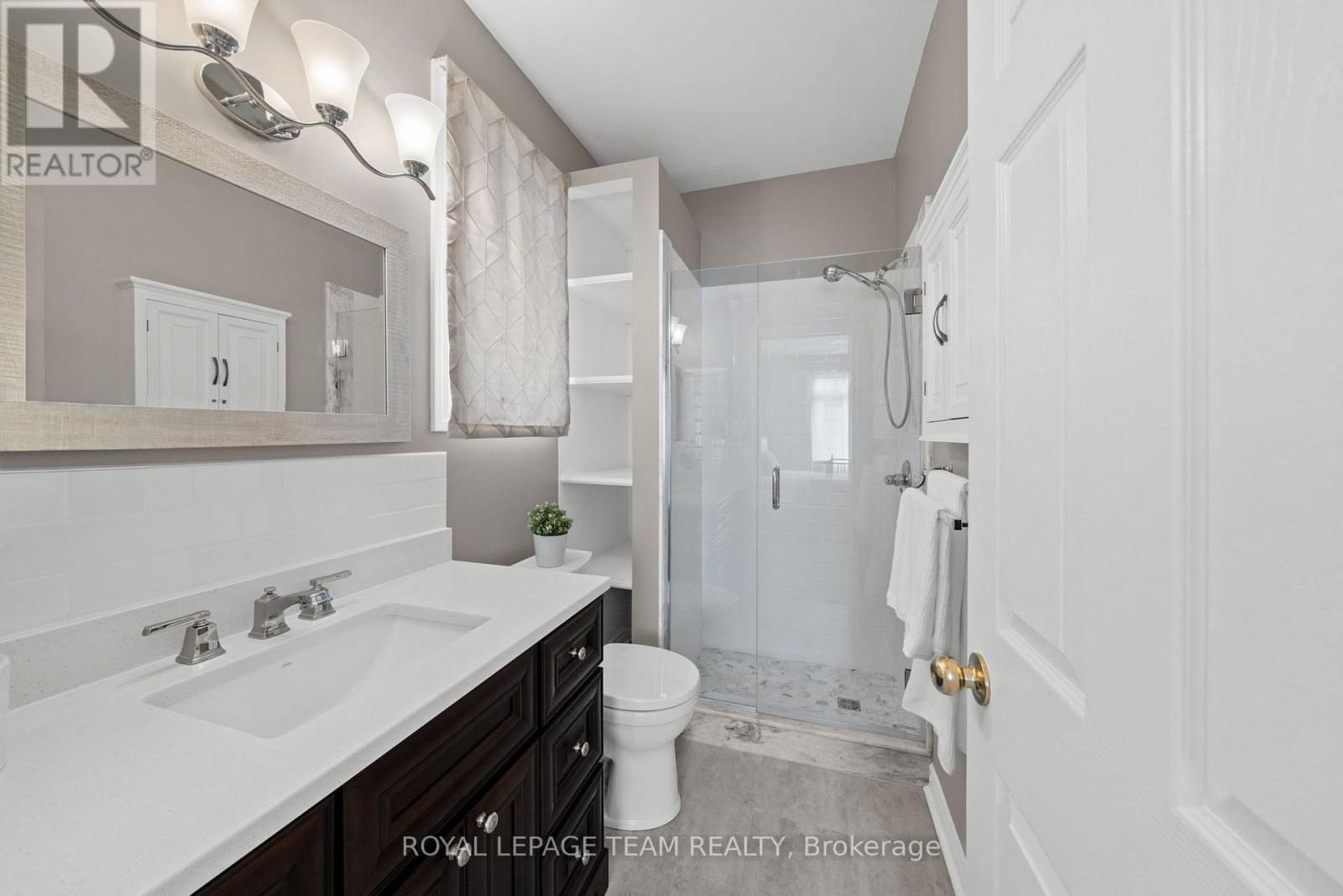 2 Bed, 3 Bath House for Sale in Ottawa – 52 VILLAGE WALK PRIVATE, Ottawa – MLS# X13609834 - Image 32