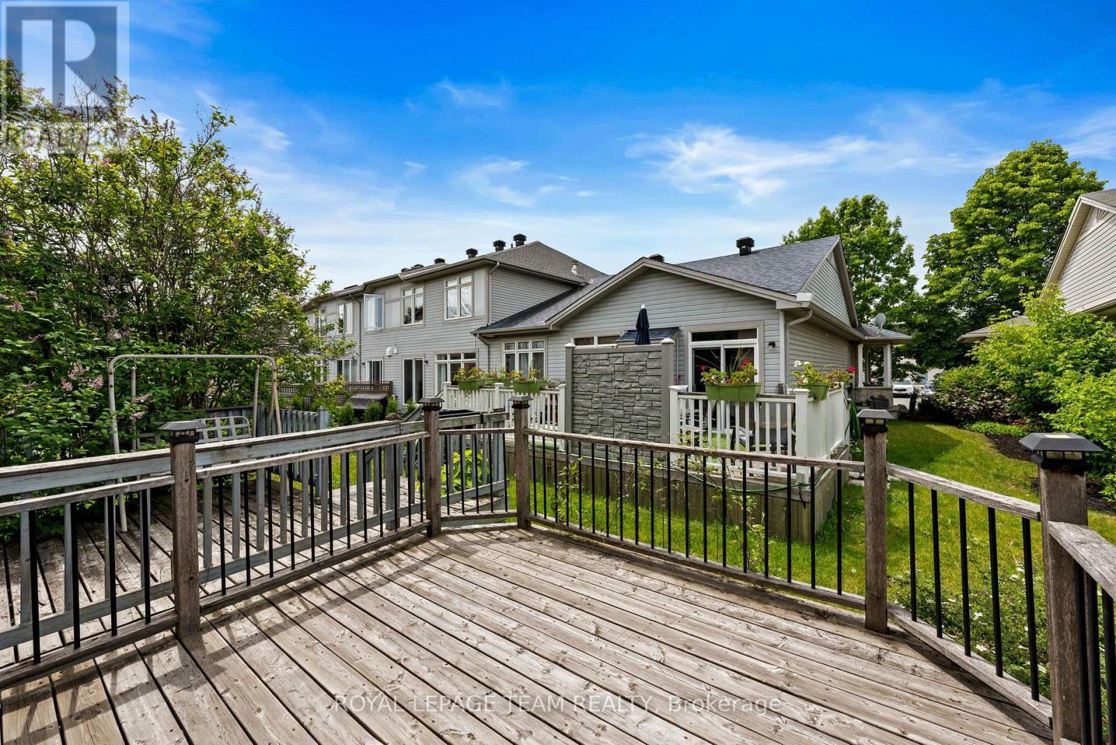 2 Bed, 3 Bath House for Sale in Ottawa – 52 VILLAGE WALK PRIVATE, Ottawa – MLS# X13609834 - Image 49