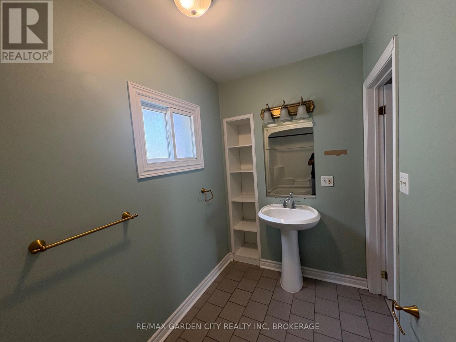 200 LINCOLN STREET - Image 14