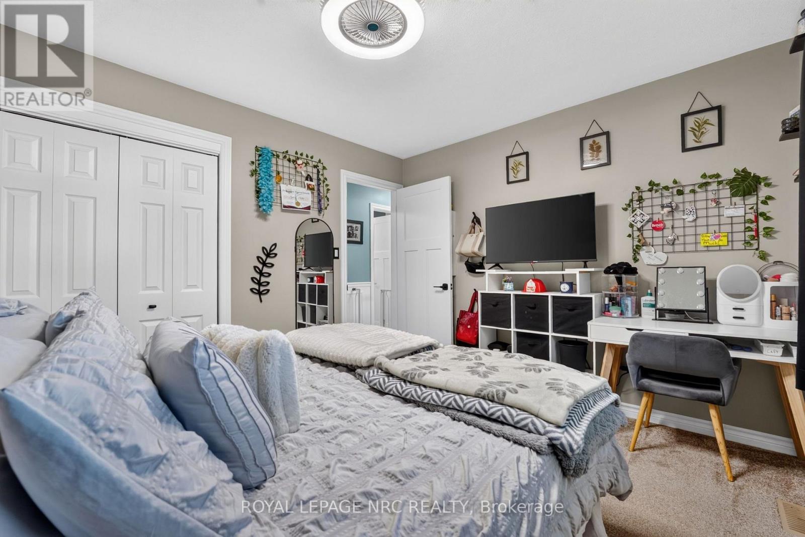 32 ST GEORGE COURT - 17