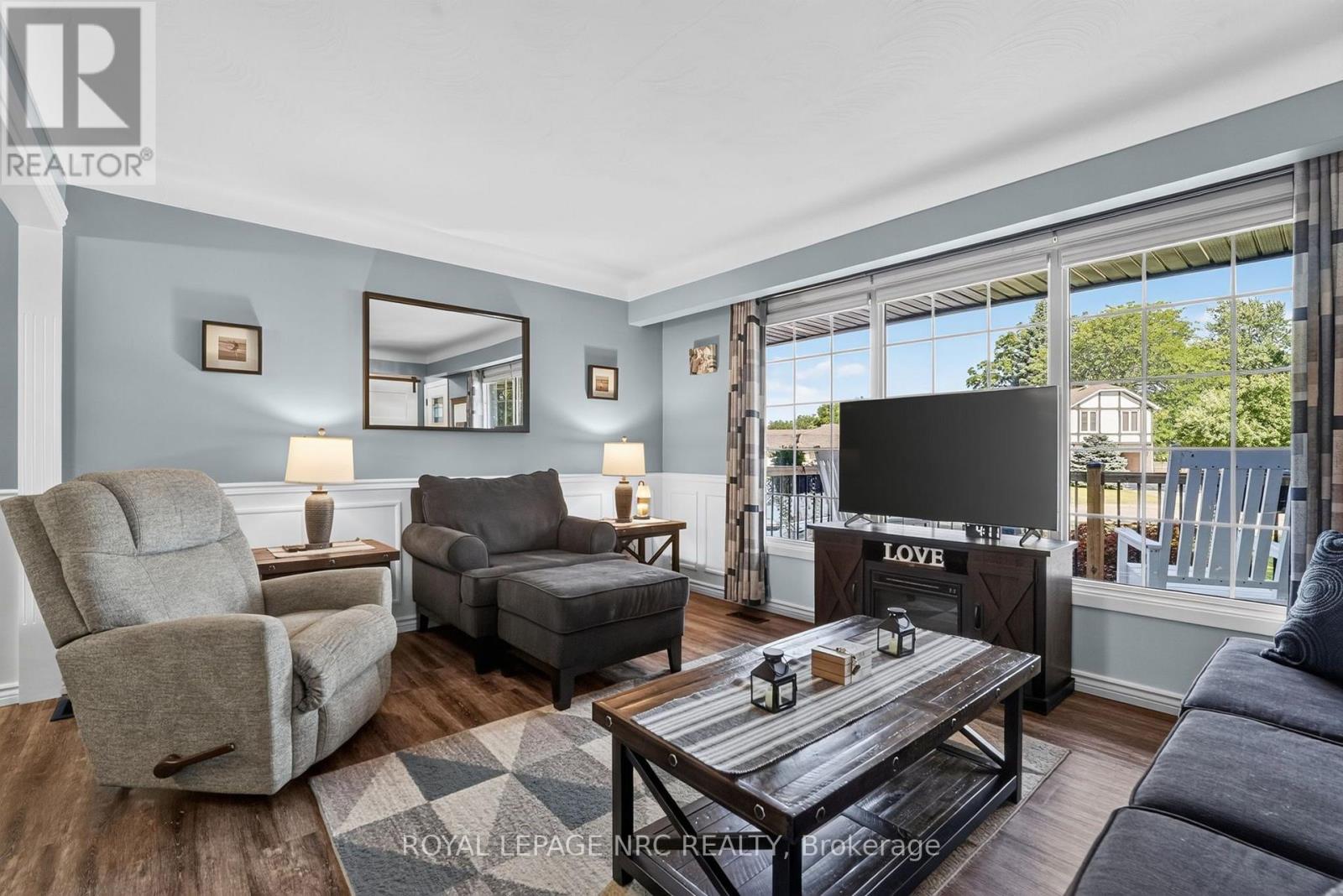 32 ST GEORGE COURT - 6