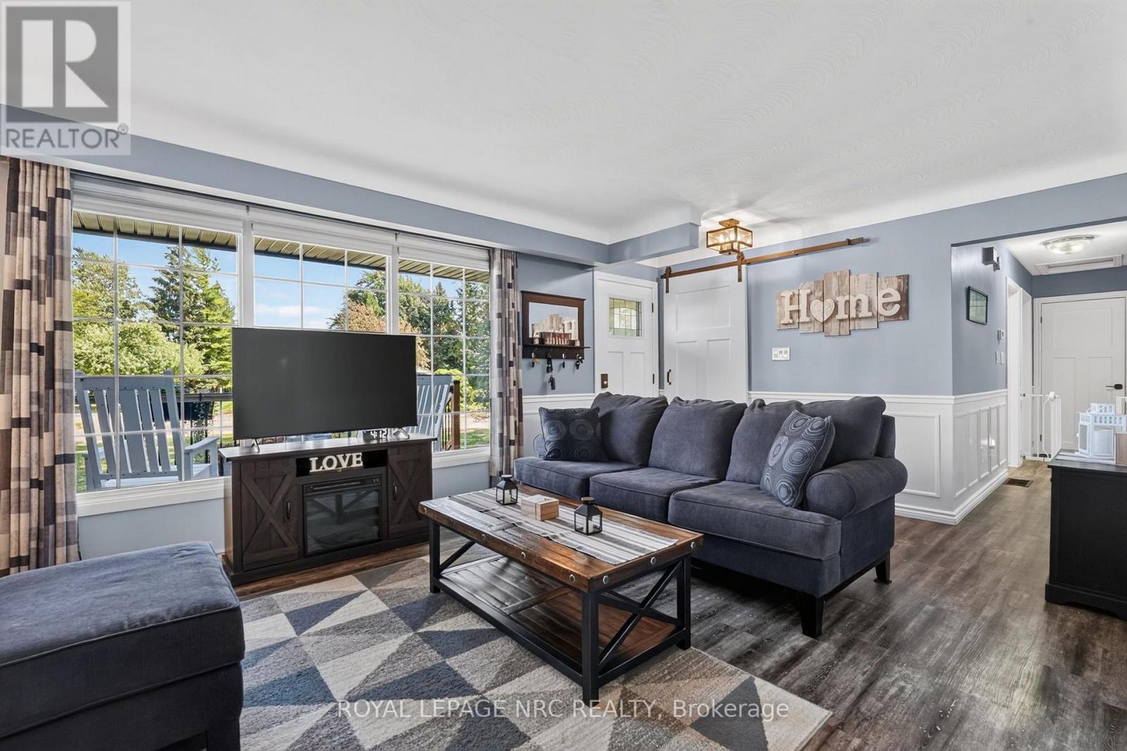 32 ST GEORGE COURT - 7