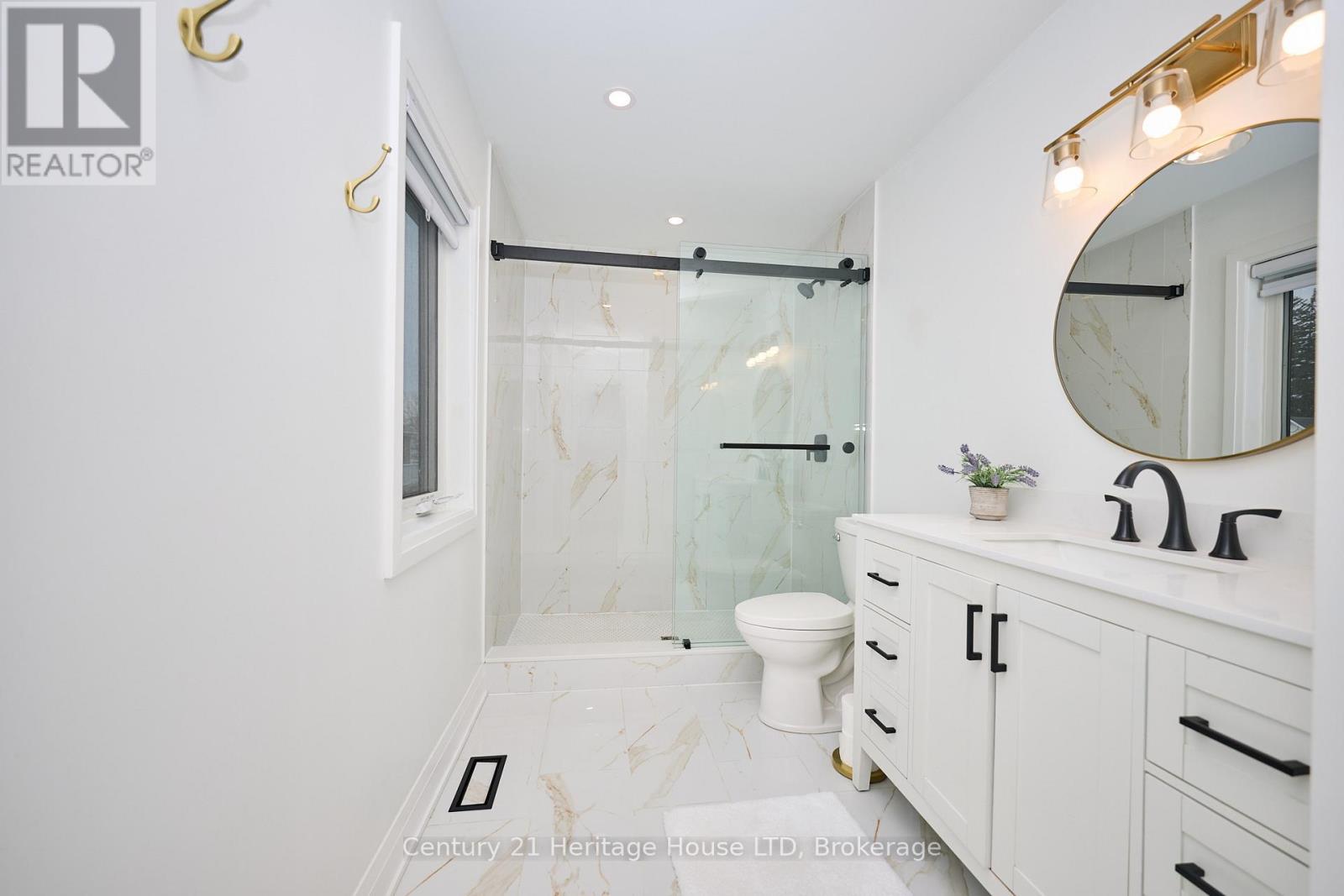 18 PARKVIEW AVENUE - 20