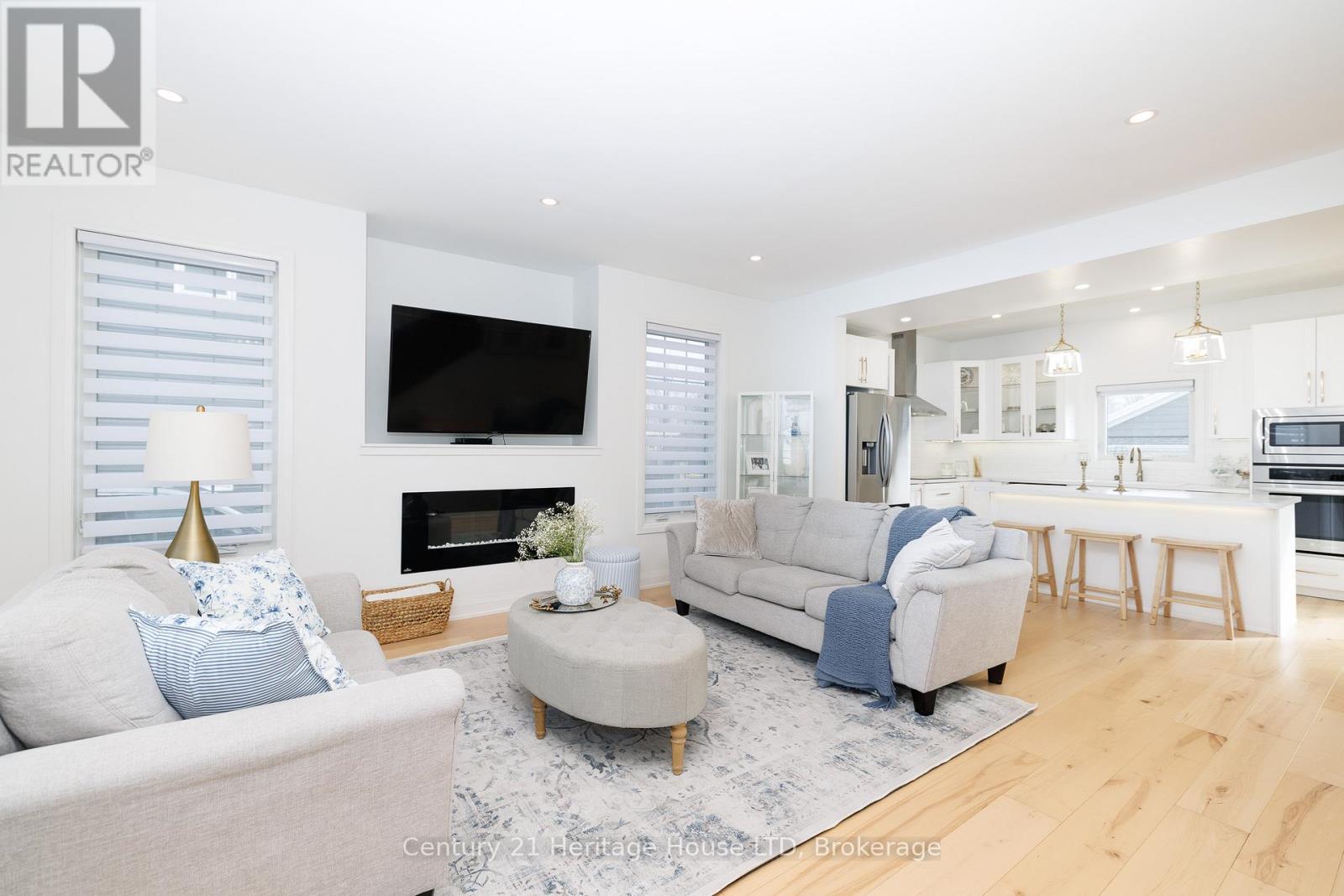 18 PARKVIEW AVENUE - 5