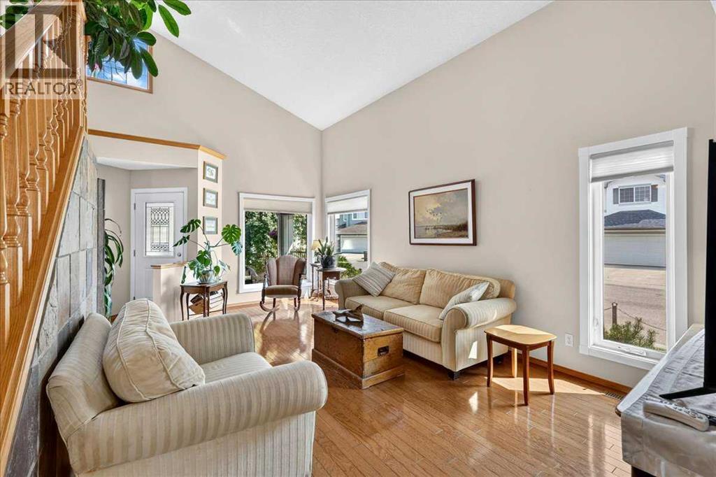 23 Cranfield Crescent SE, Cranston, Calgary photo 5