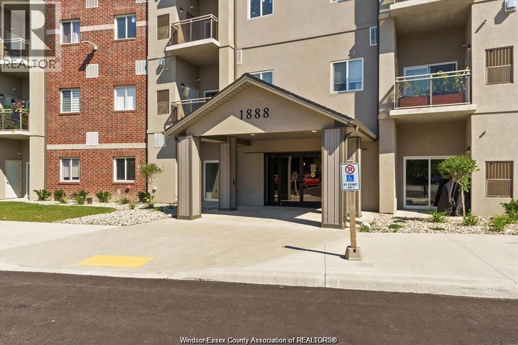1888 WESTVIEW Unit# 212, LaSalle — photo 2