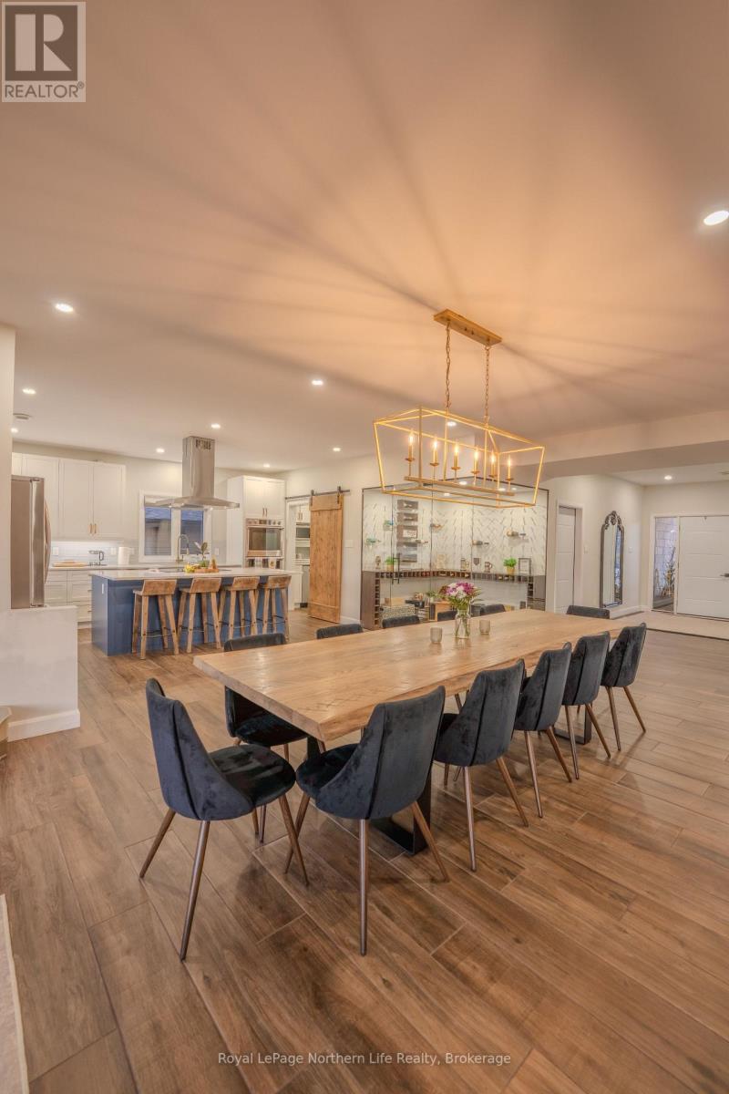 172 SUGARBUSH STREET - 13