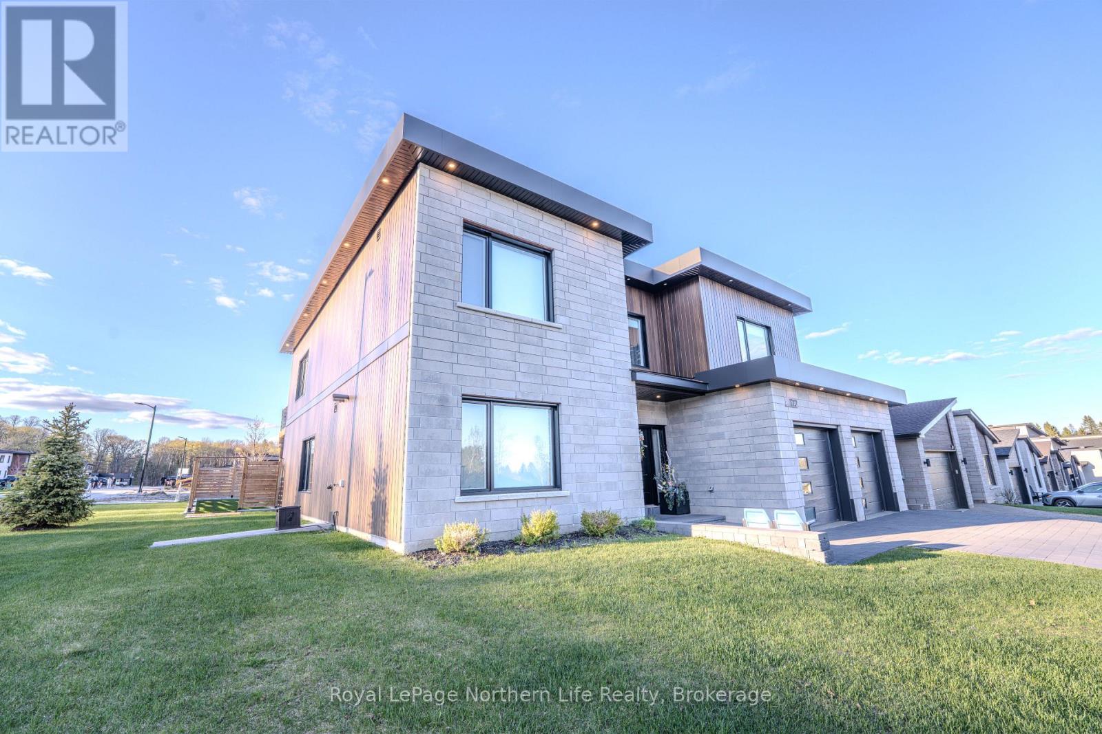 172 SUGARBUSH STREET - Image 3