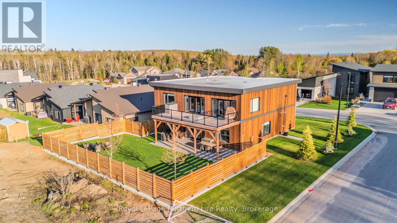 172 SUGARBUSH STREET - 38