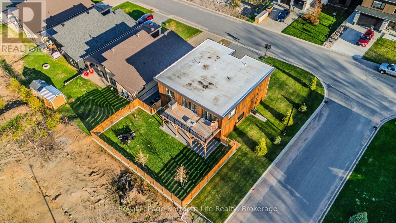 172 SUGARBUSH STREET - 39