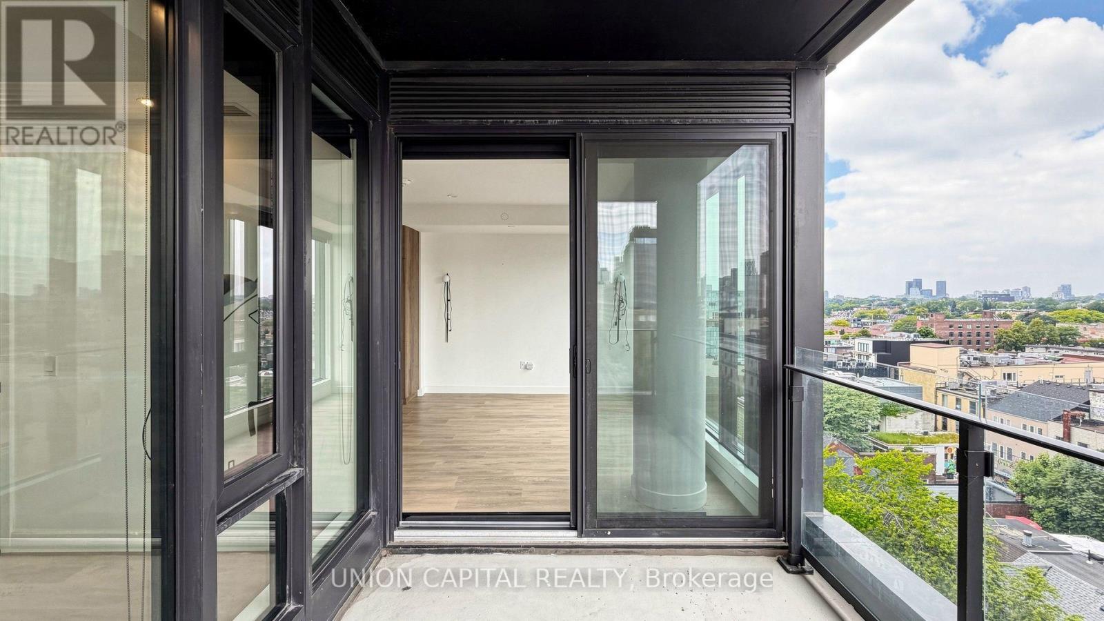 #714 505 RICHMOND STREET W - 17