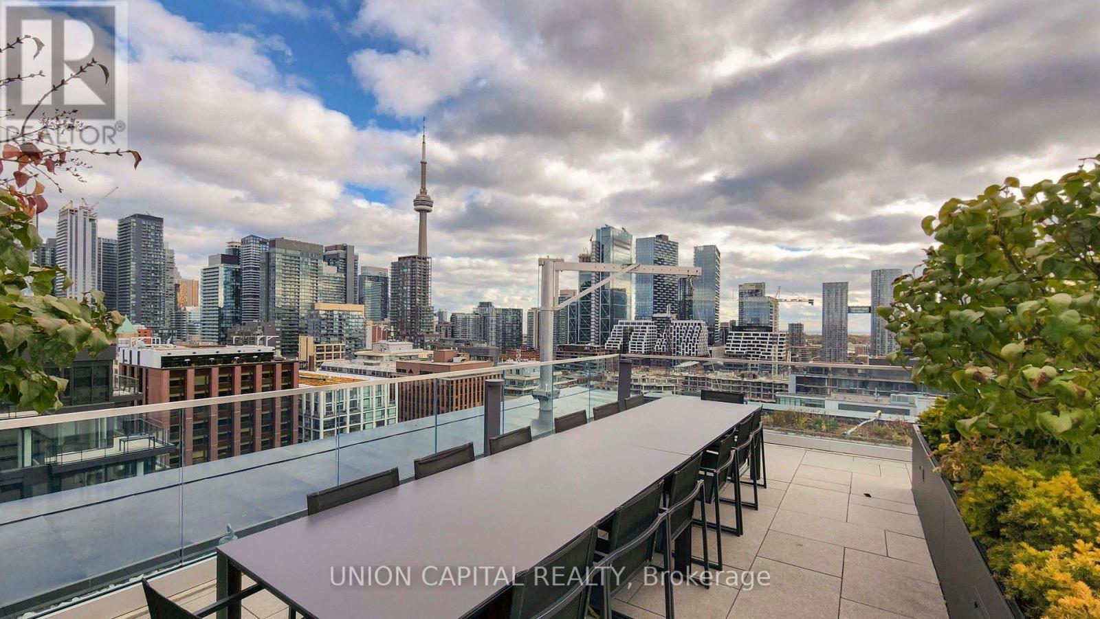 #714 505 RICHMOND STREET W - 22