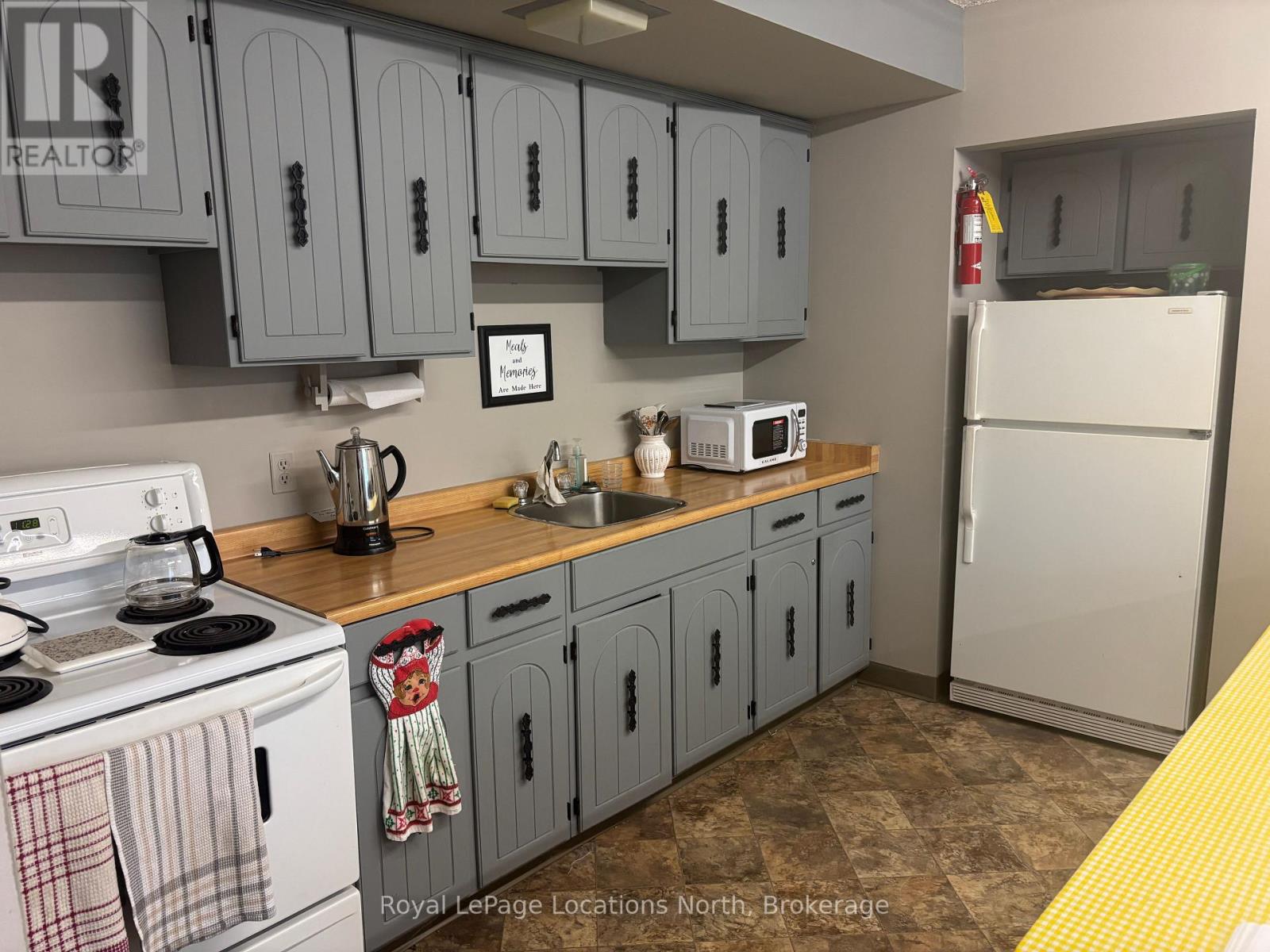 #307 184 EIGHTH STREET - 12