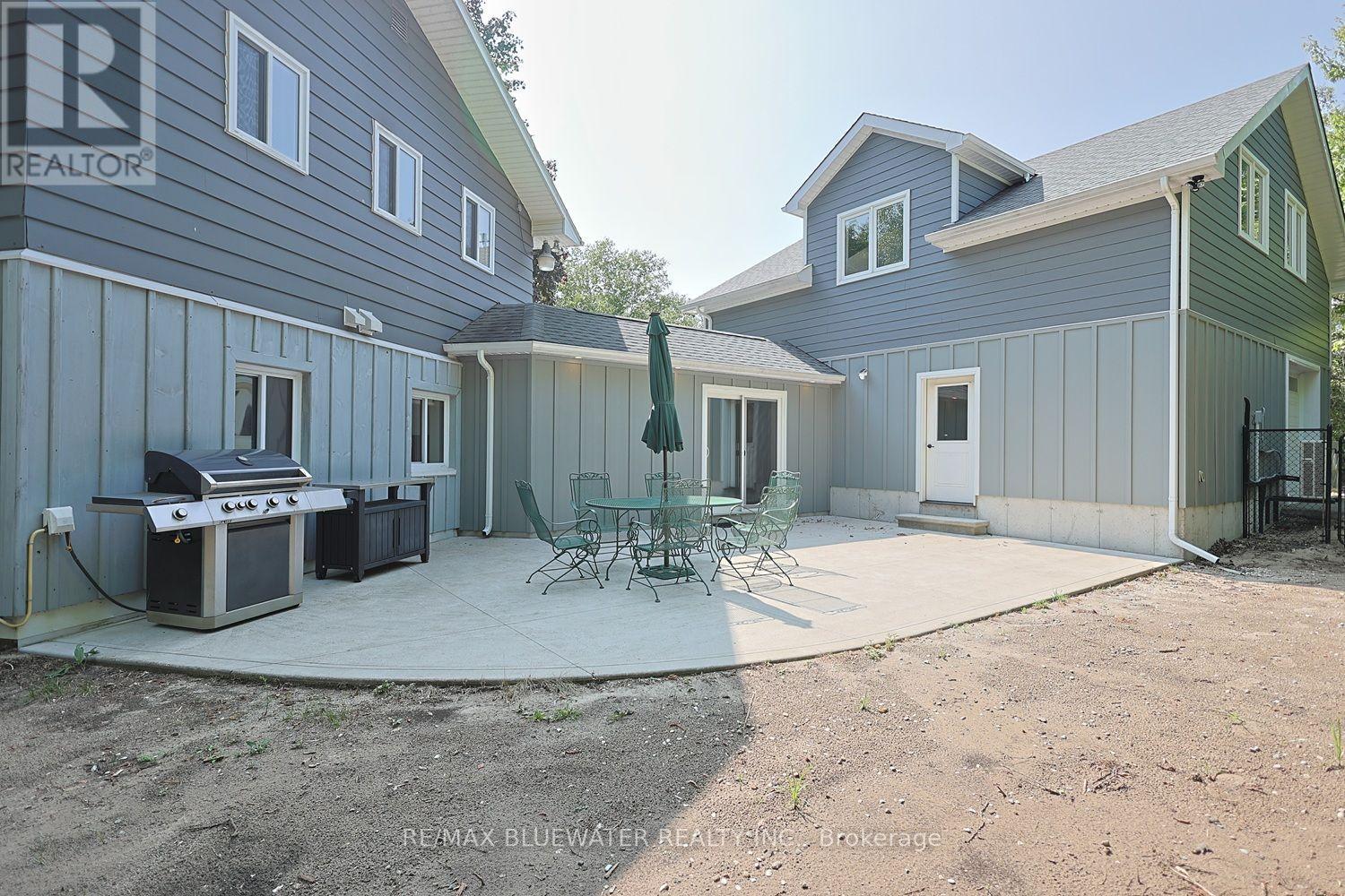 9994 EDWARD STREET - 41